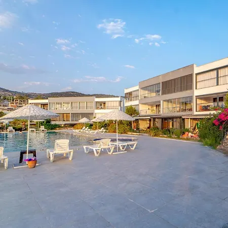 Apartment Vacation Flat W Pool Garden In Bodrum *