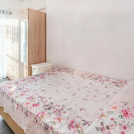 Vacation Flat W Pool Garden In Bodrum